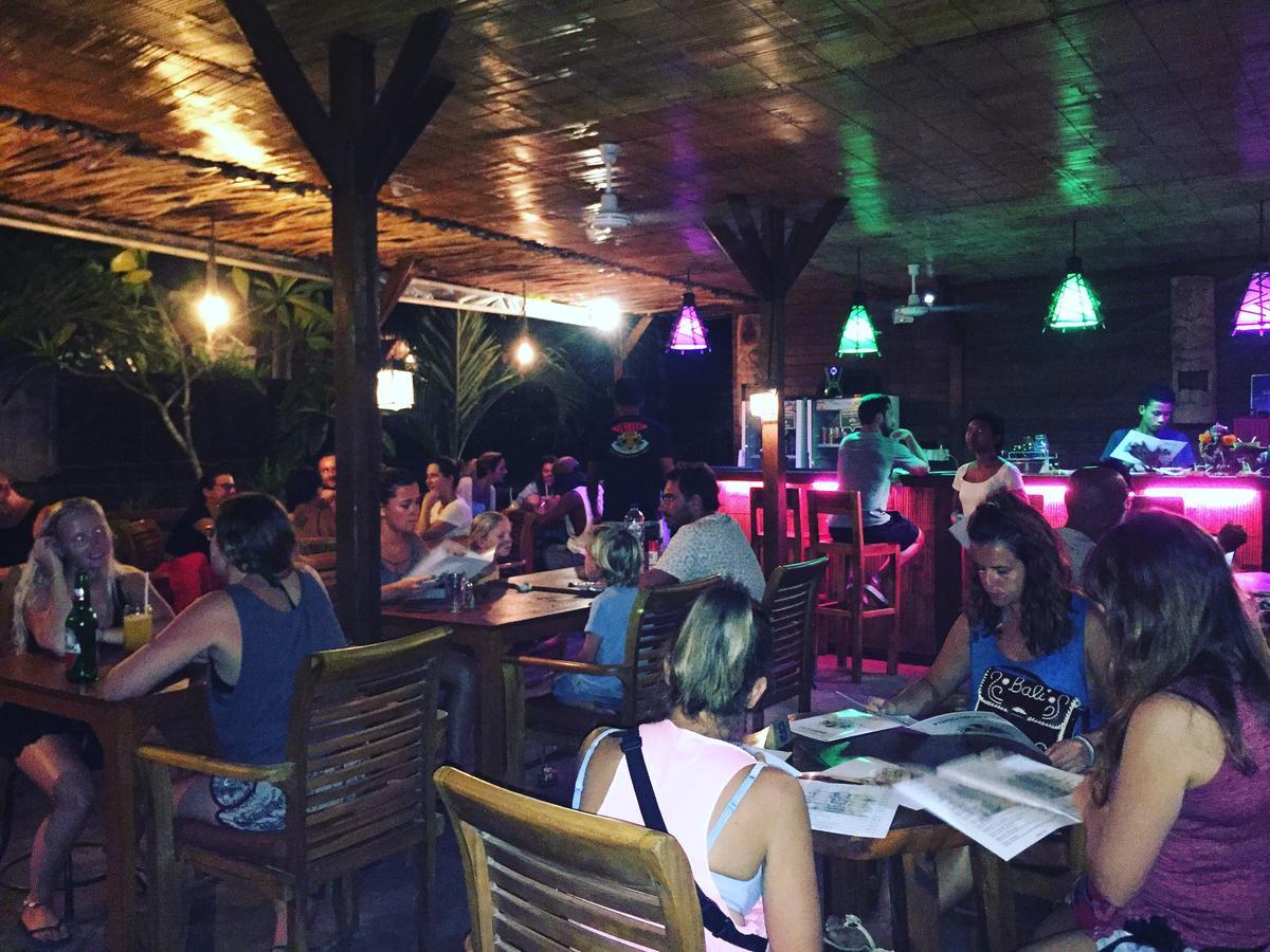 Tiki Bar And More Lembongan Εξωτερικό φωτογραφία