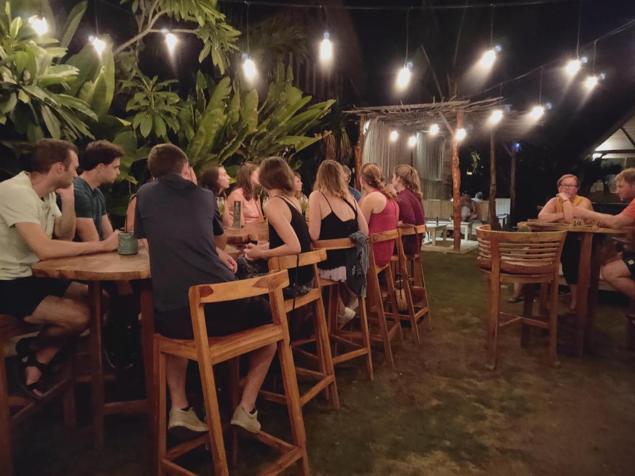 Tiki Bar And More Lembongan Εξωτερικό φωτογραφία