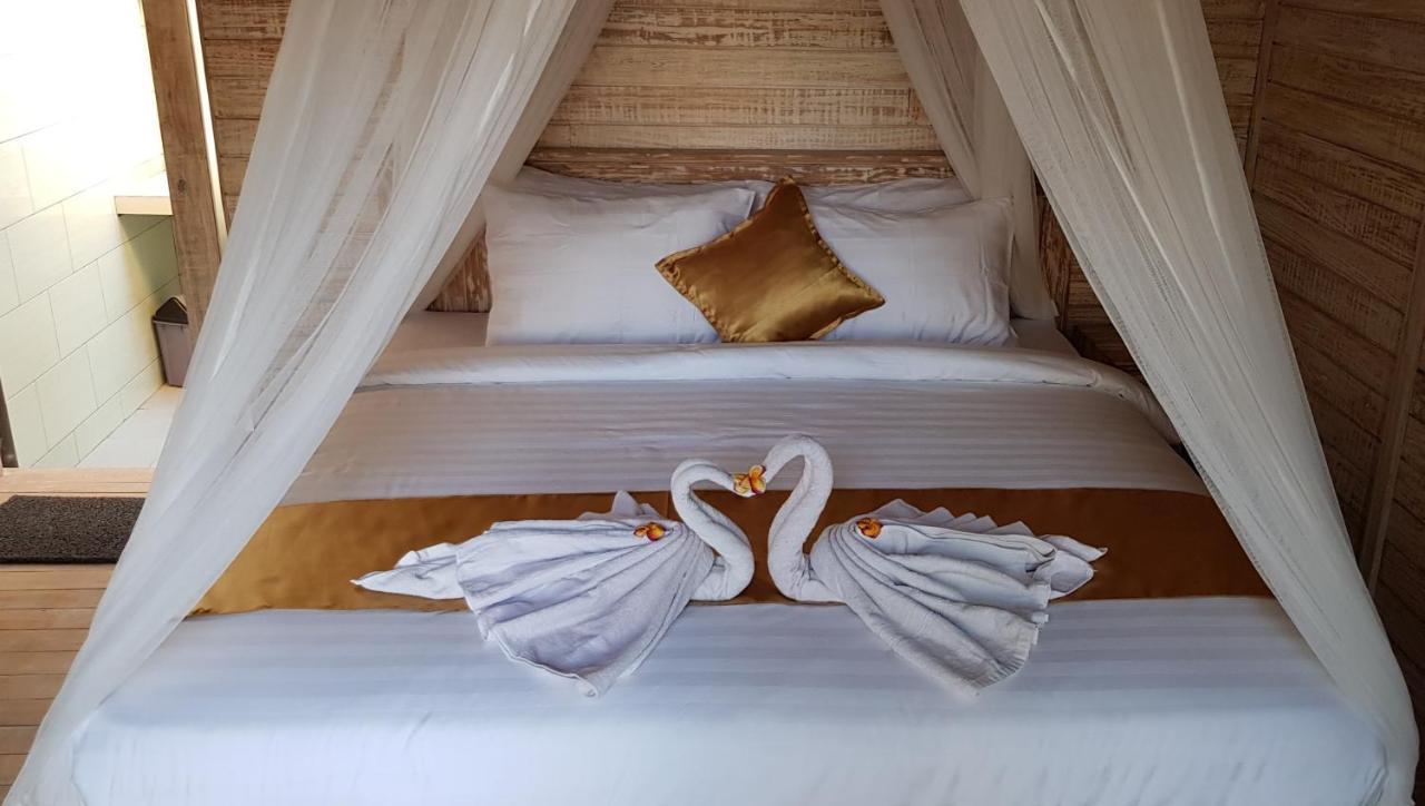 Tiki Bar And More Lembongan Εξωτερικό φωτογραφία
